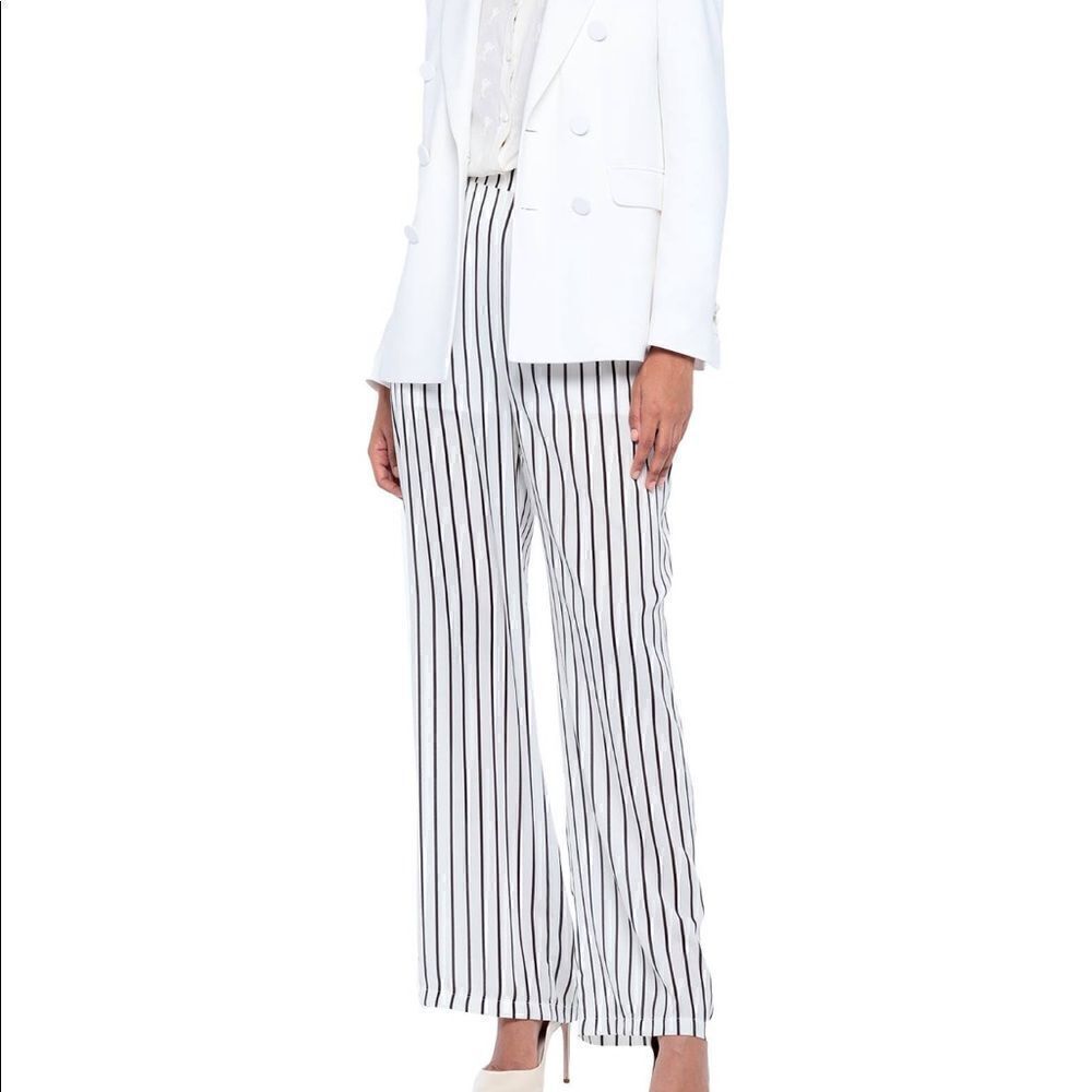 Guess casual striped pants size small